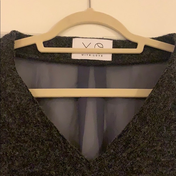 LF chiffon back v neck jumper in charcoal!!!🔥🔥 - Picture 3 of 5